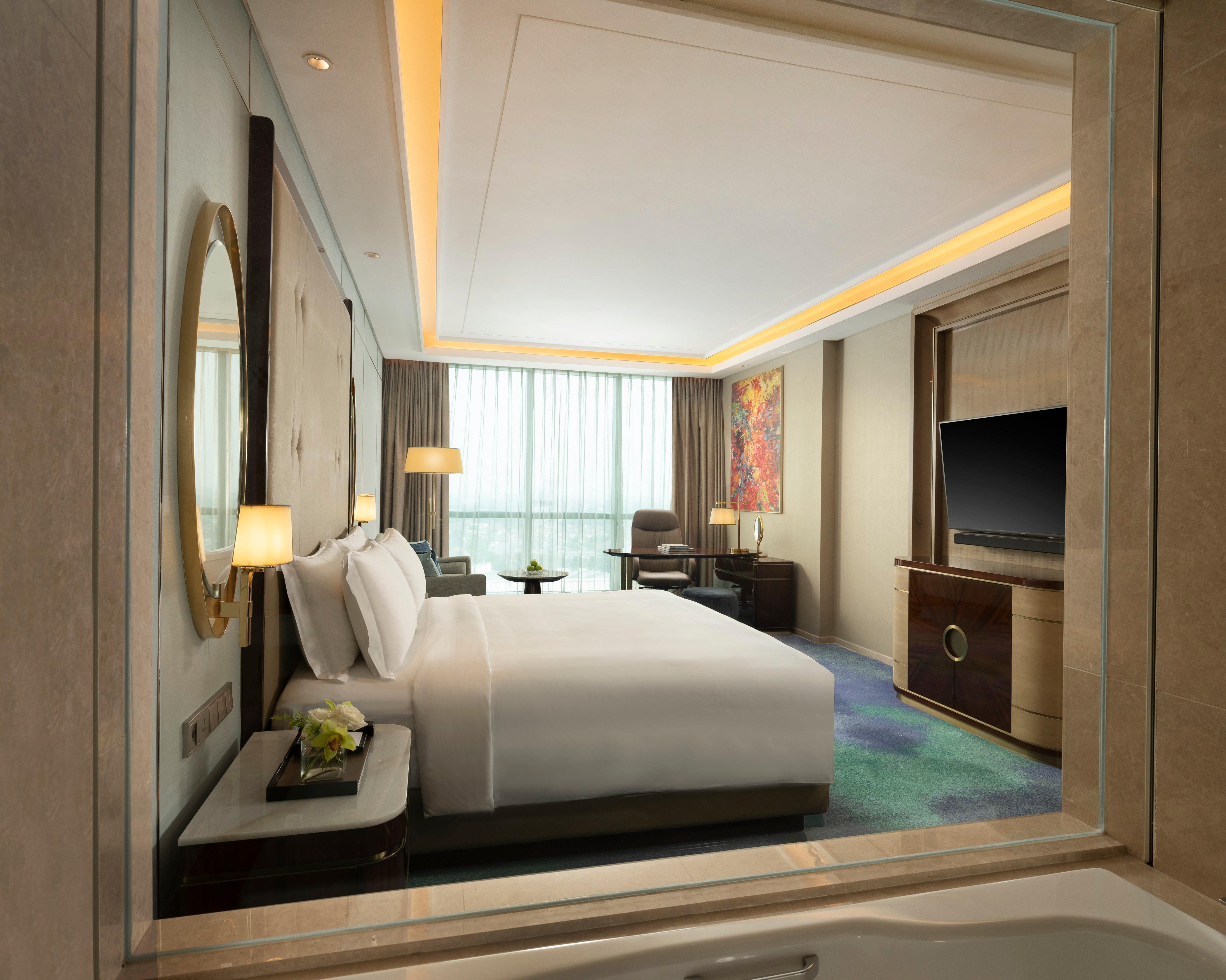 Classic King Room Accessible