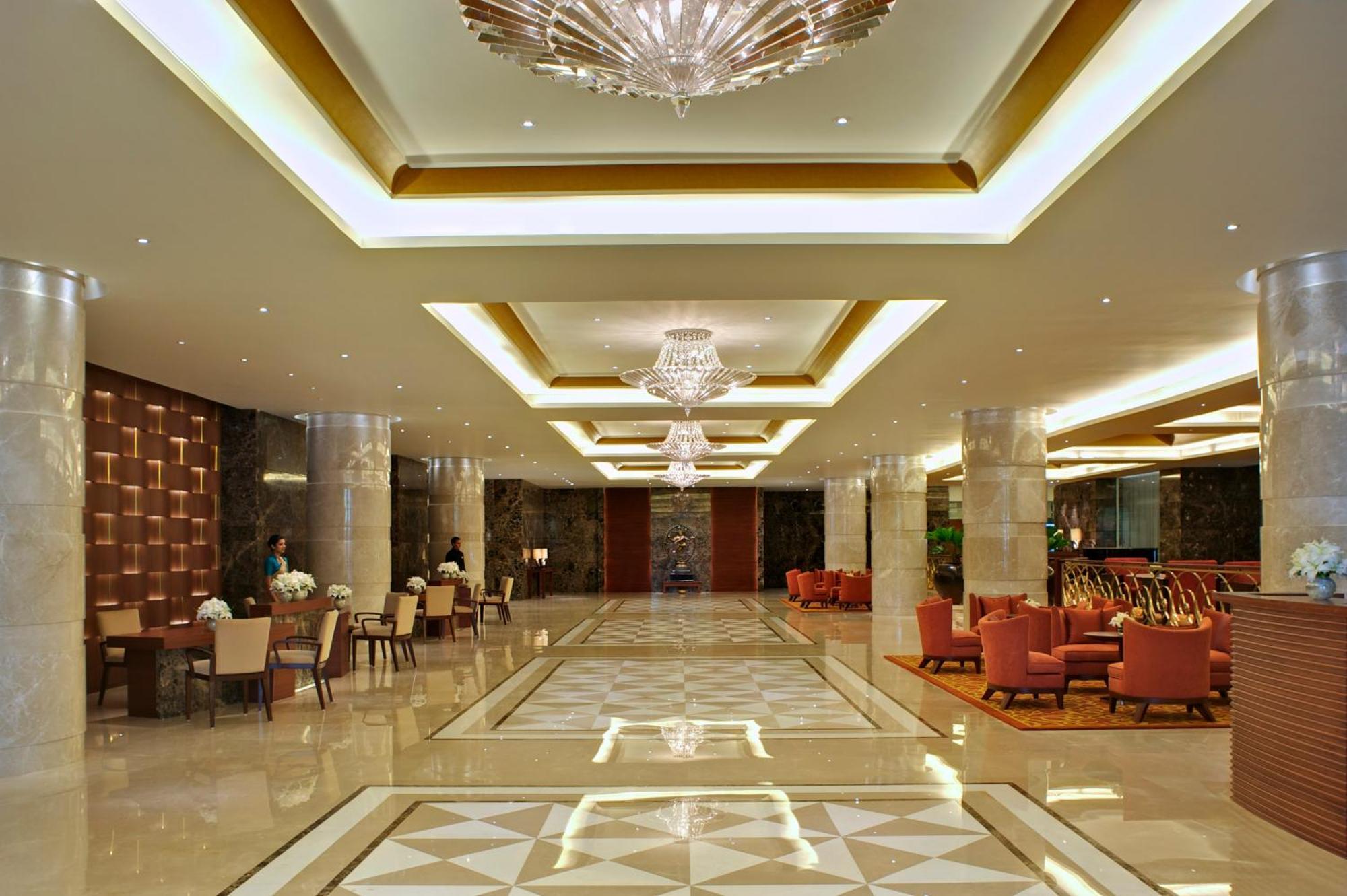 Grande Luxury Suite With Club Access & Airport Pickup,1116105927:JPEG