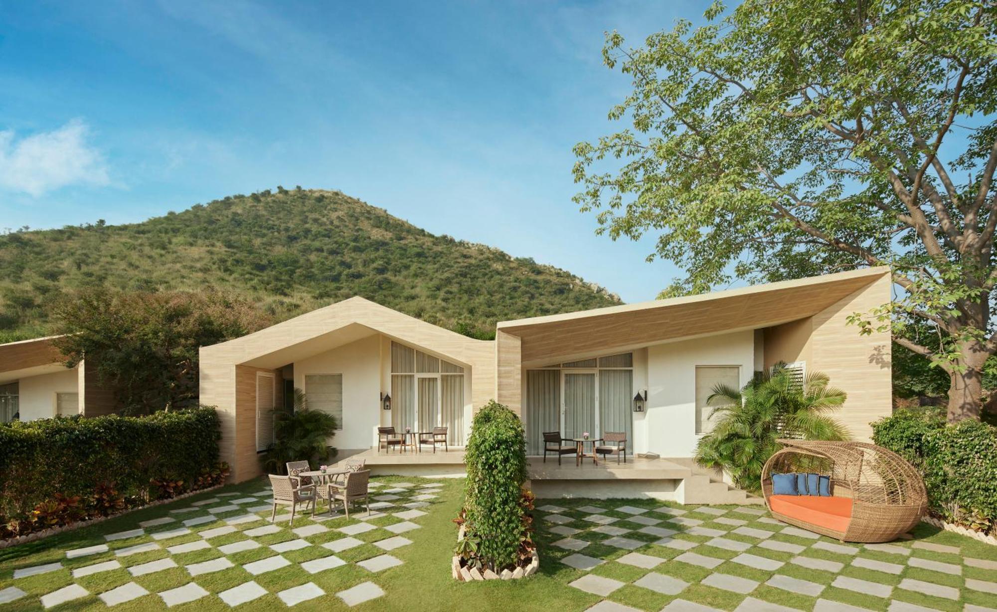 Luxury Hill View Suite With Garden & Sit-Out