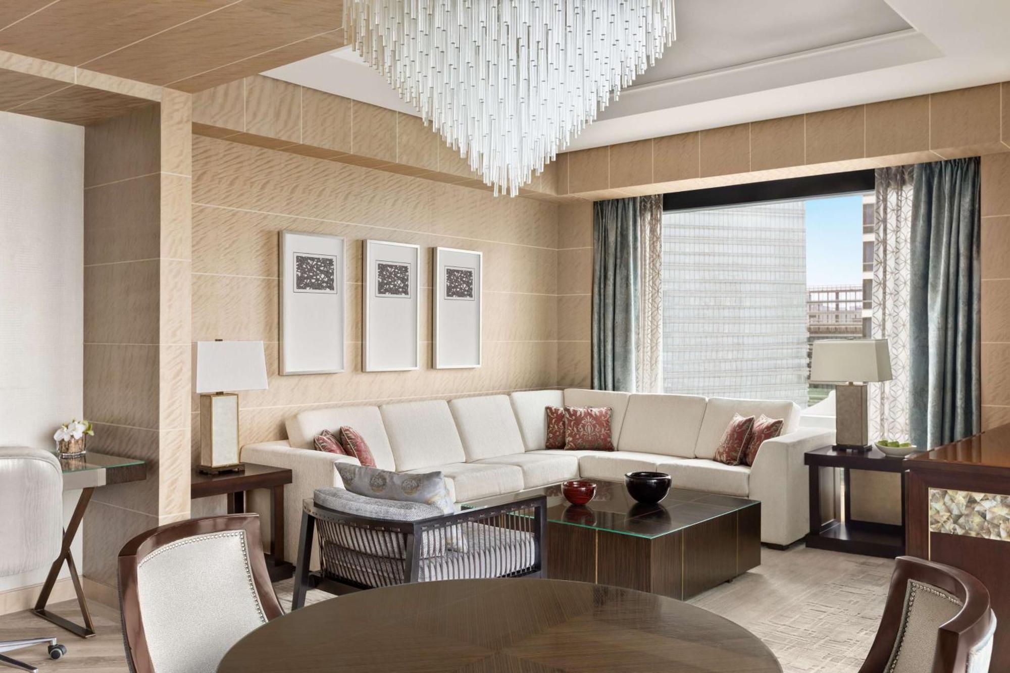 Executive Suite King
