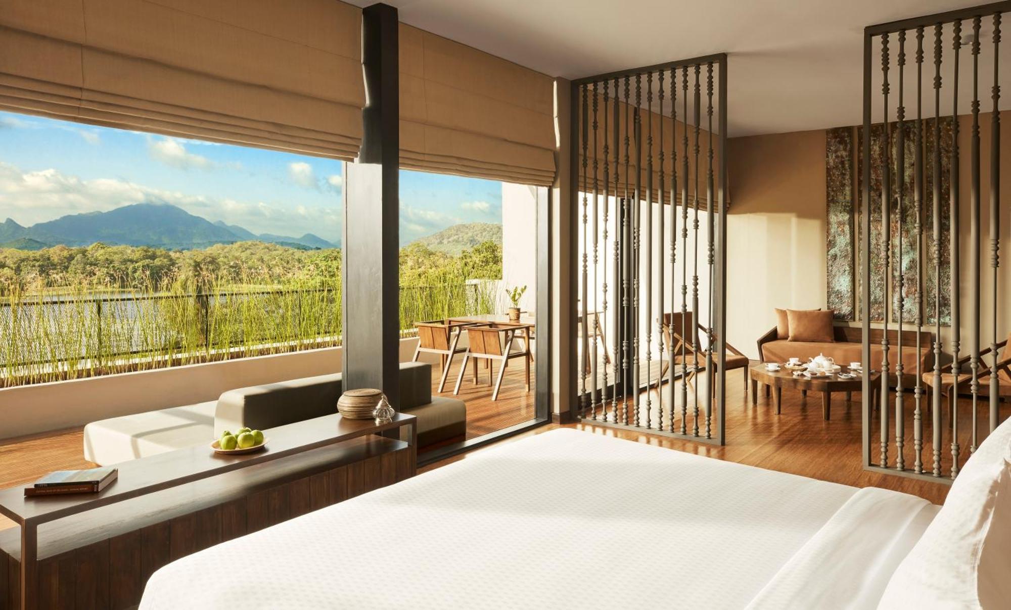 Suite at Lu Lin restaurant & the Canopy Bar