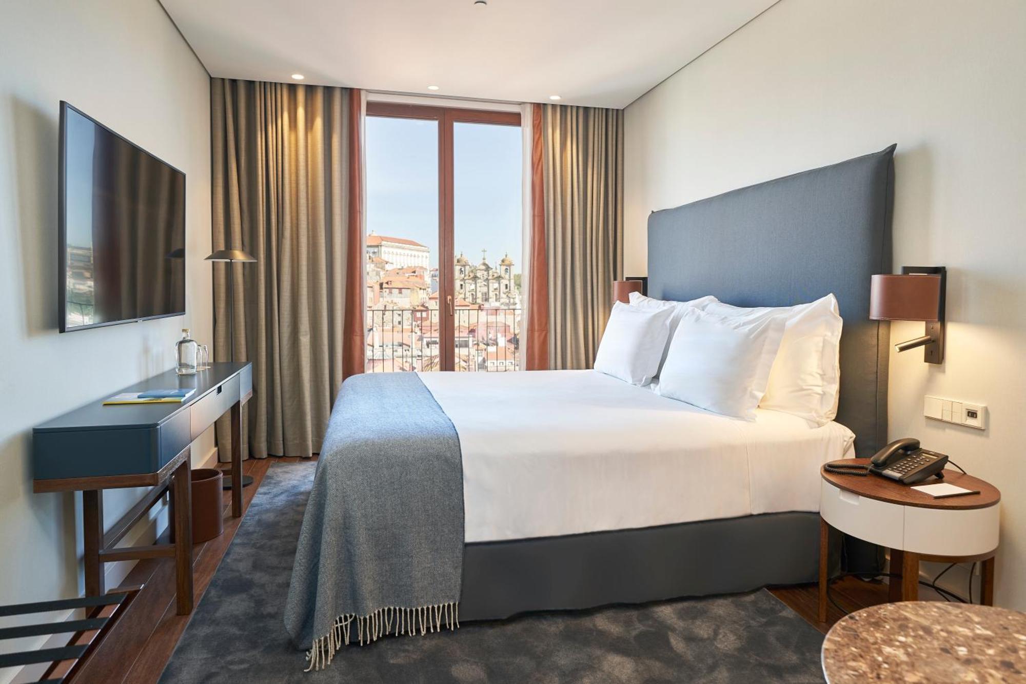 Superior Double Room Top Floors,1283948464:JPEG