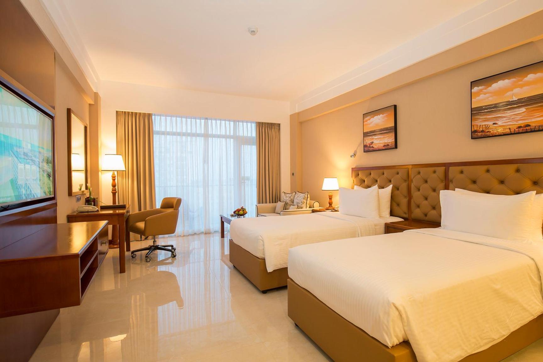 Deluxe Twin Room Complimentary City Tour & Access to Beach Lounge