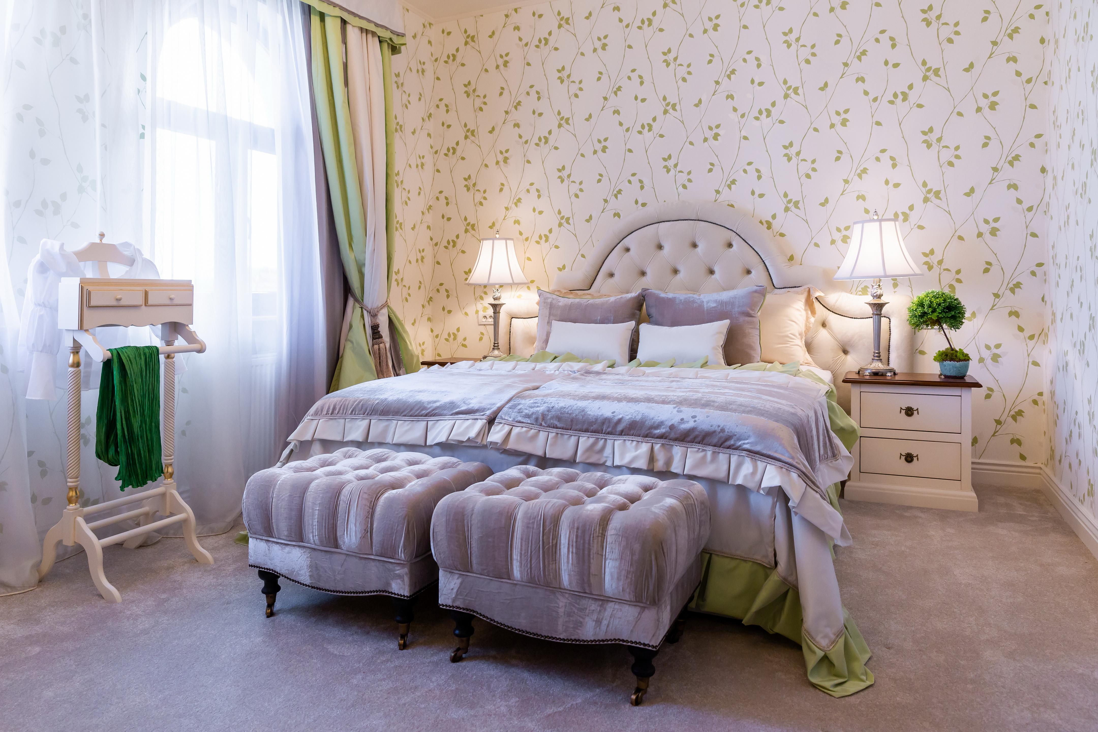 Deluxe Chic Room