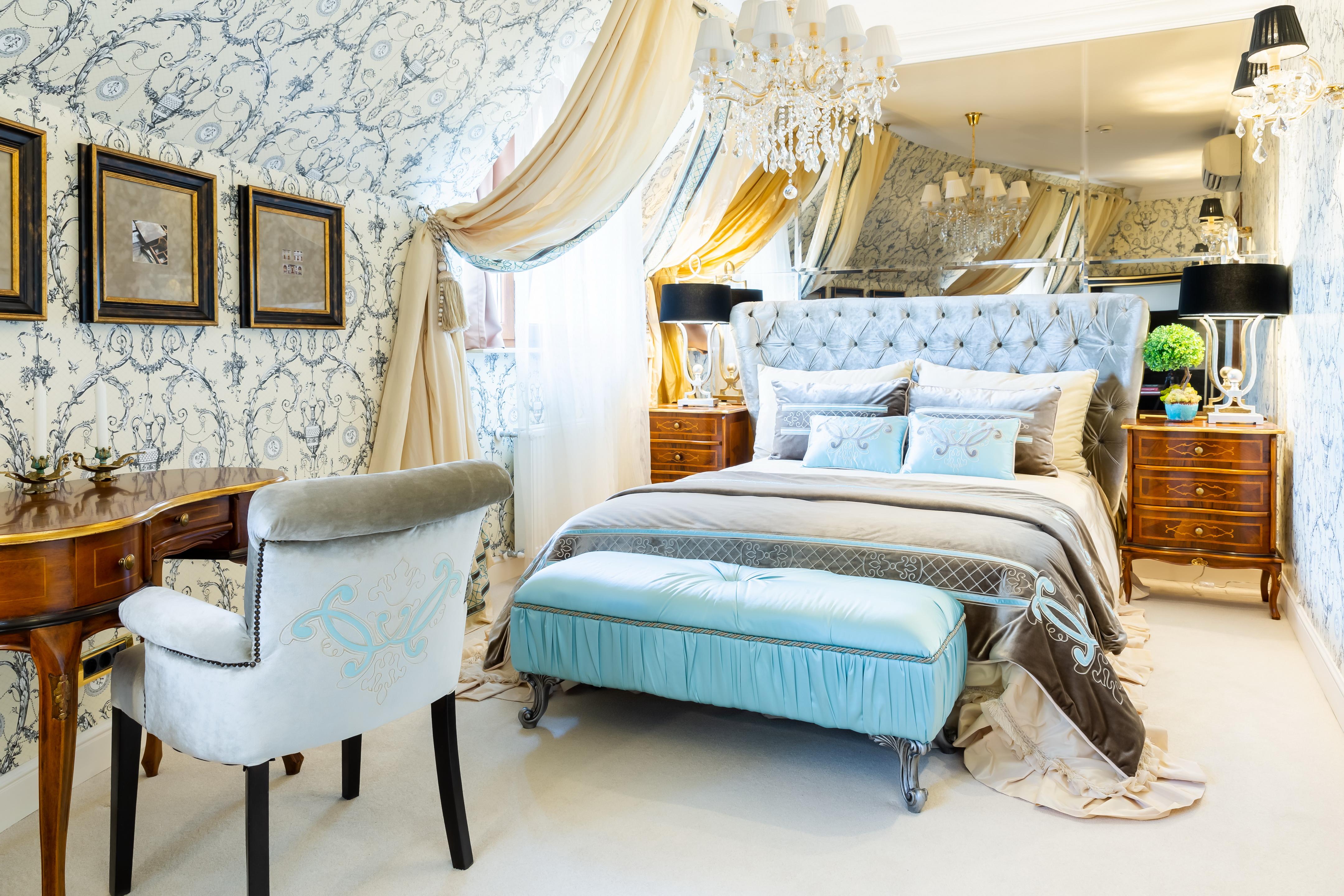 Deluxe Chic Room