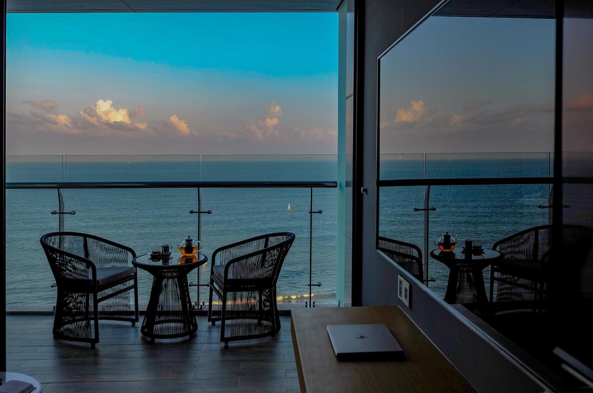 Superior Twin Room Balcony Ocean View