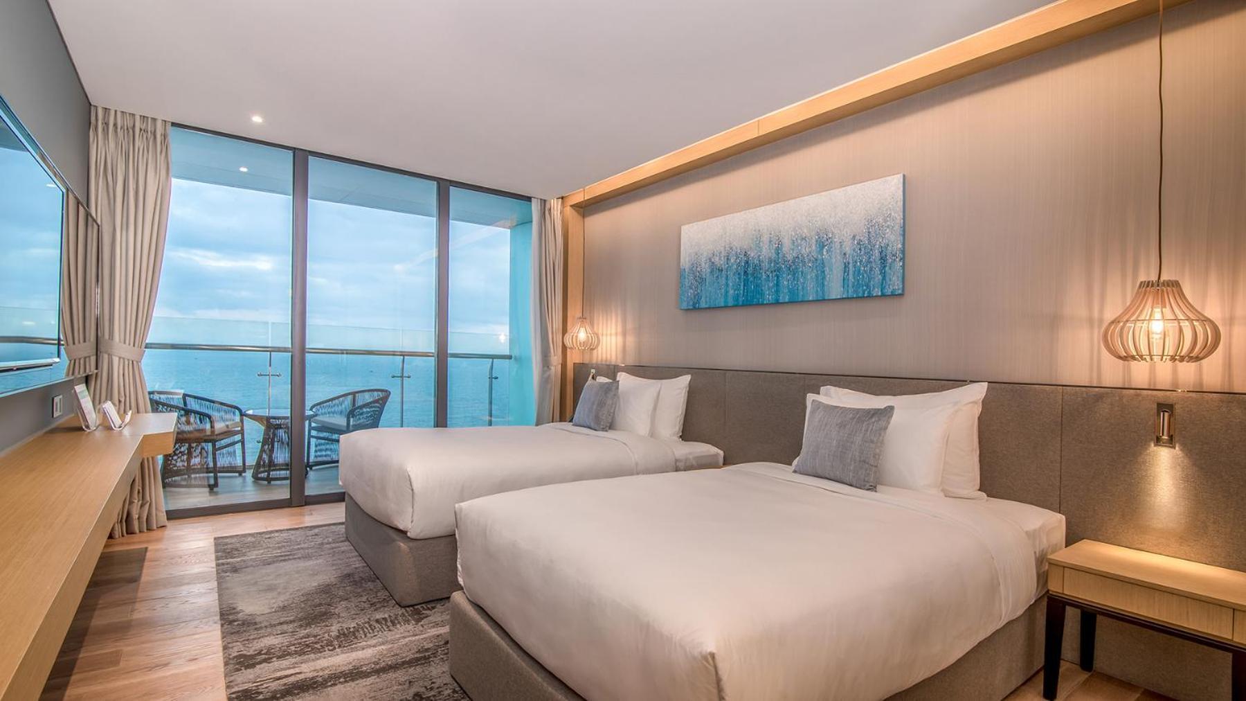 Superior Twin Room Balcony Ocean View