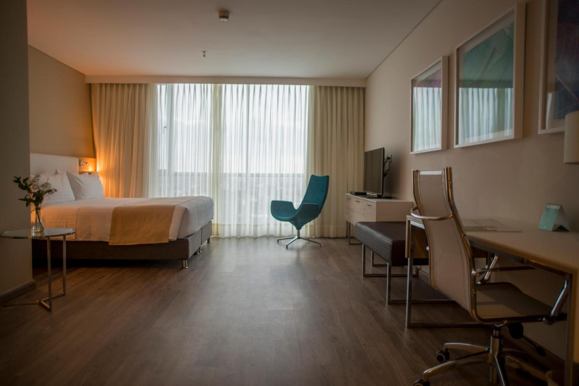 Junior King Suite