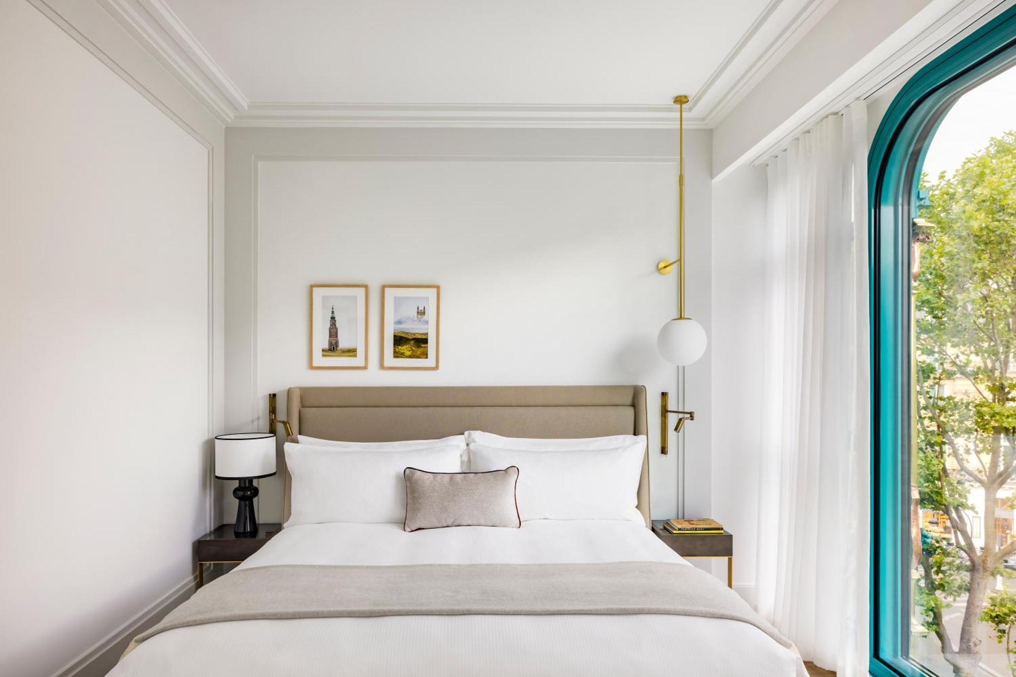 Collection Suite with Balcony,1284882445:JPEG