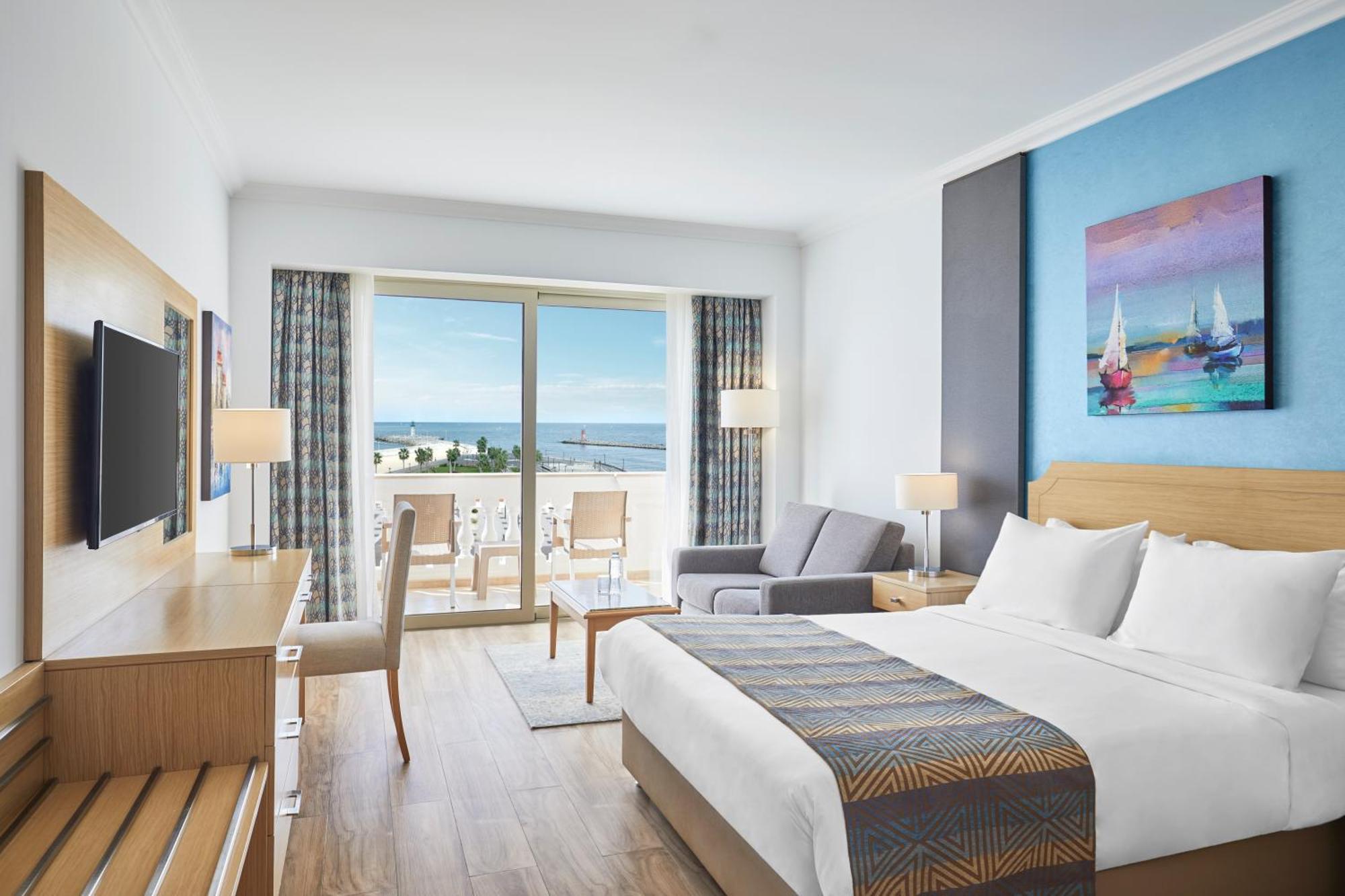 Superior King Room with Panoramic Nile and City View,1285358113:JPEG