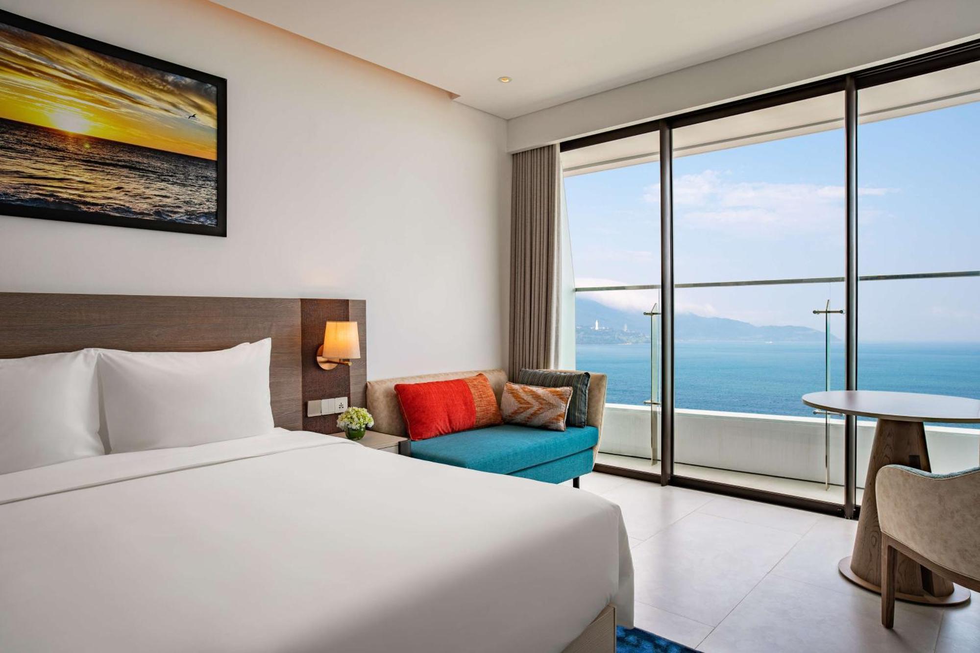 Executive Room Ocean View Lounge Access