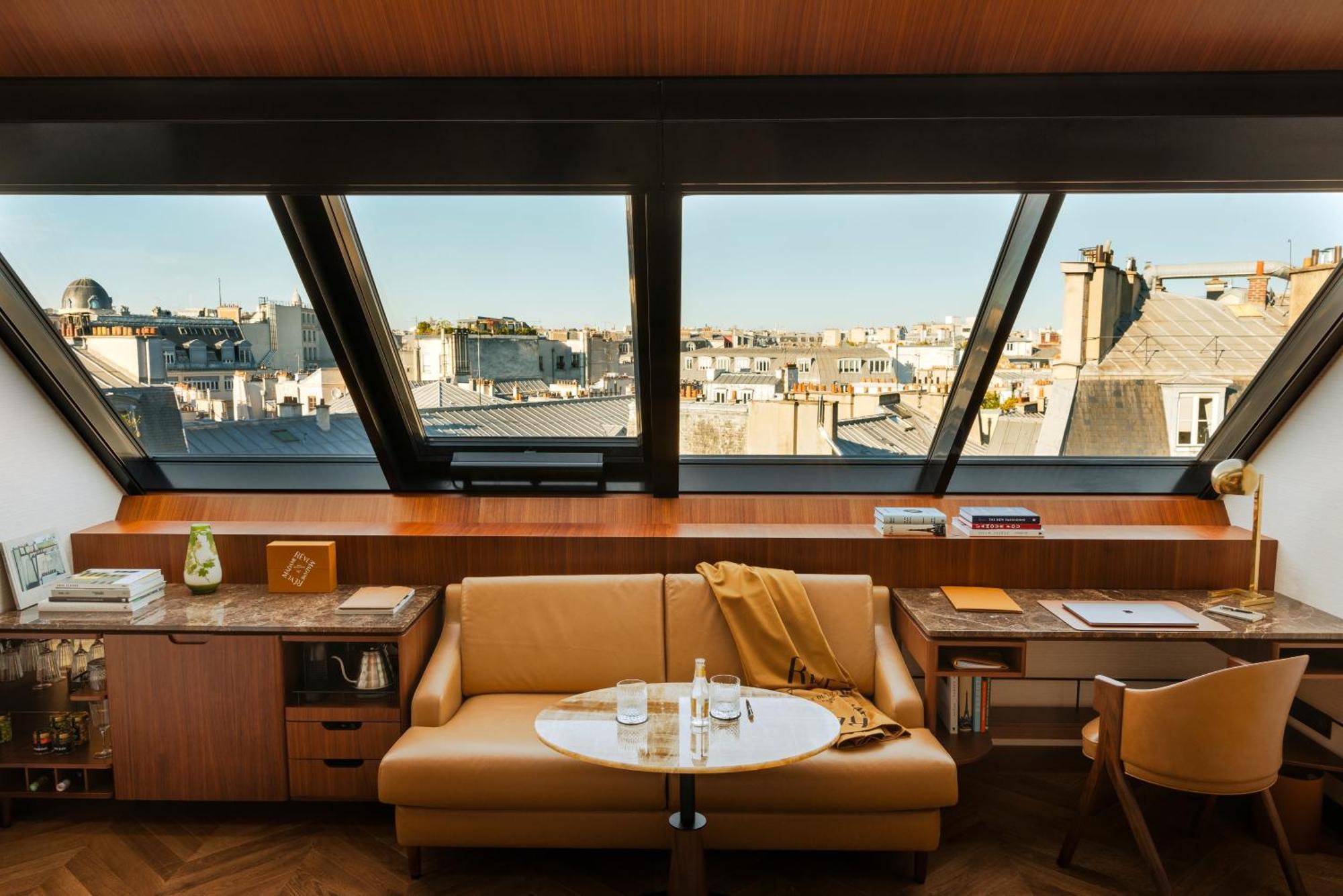 Deluxe Room Paris view Atelier