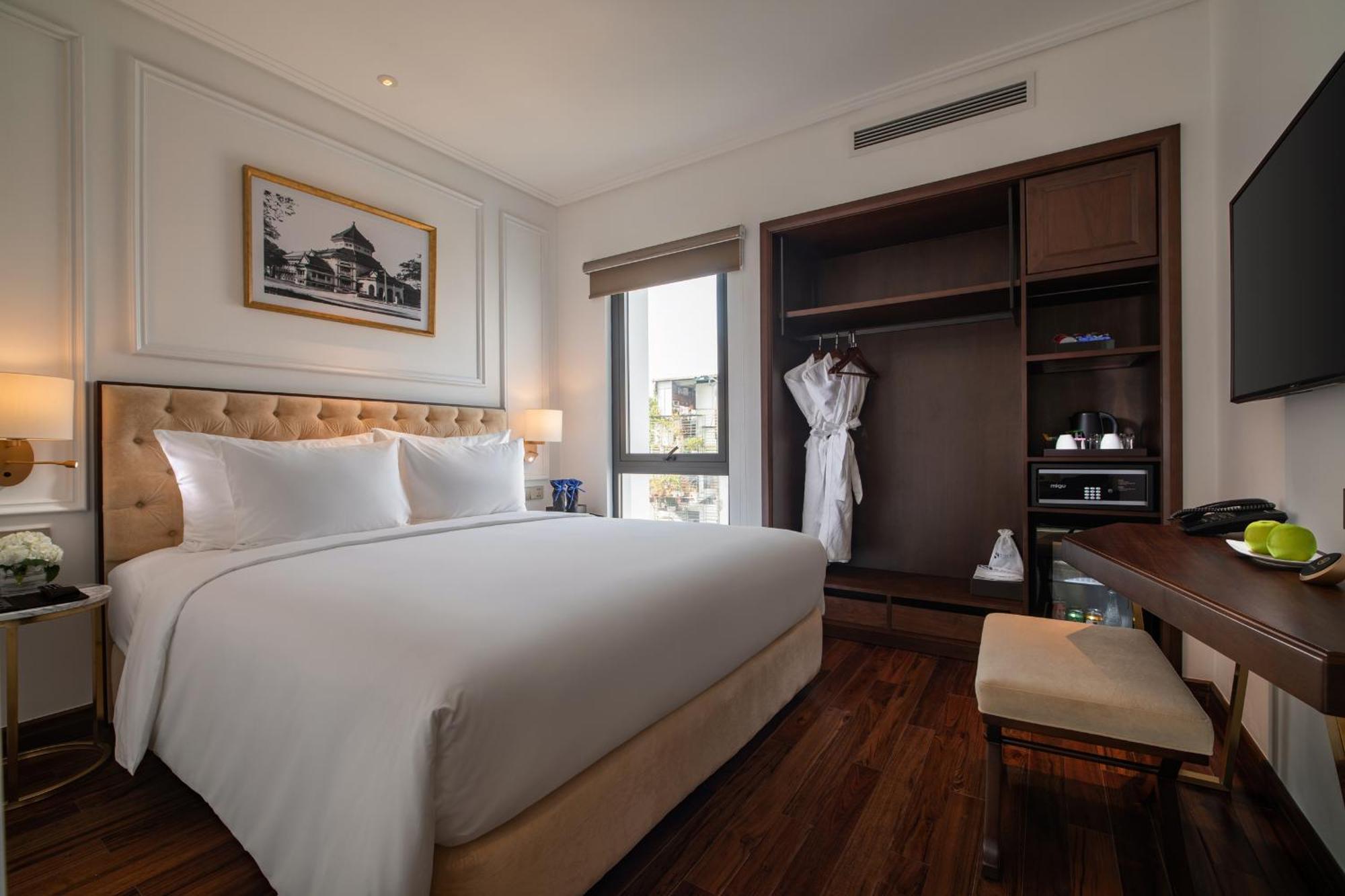 Deluxe Double or Twin Room View