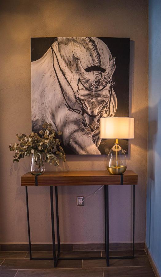 Superior King Suite