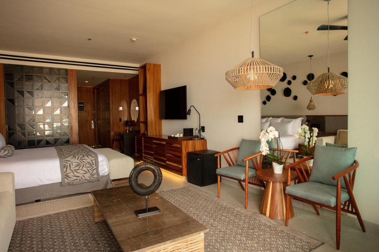 Junior Suite Panoramic View King