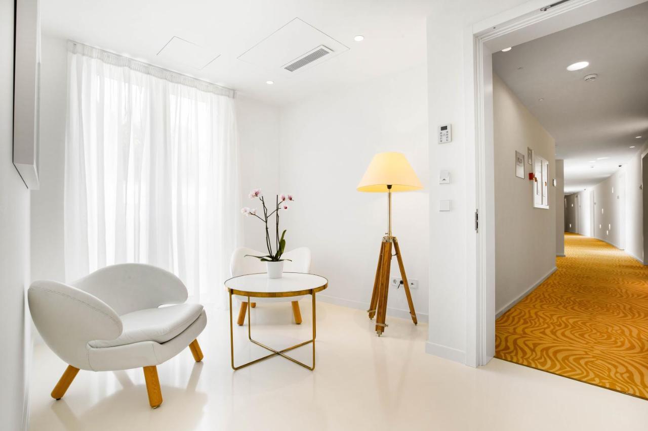 South West Suite Sea View