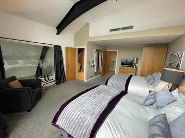 Superior Apartment