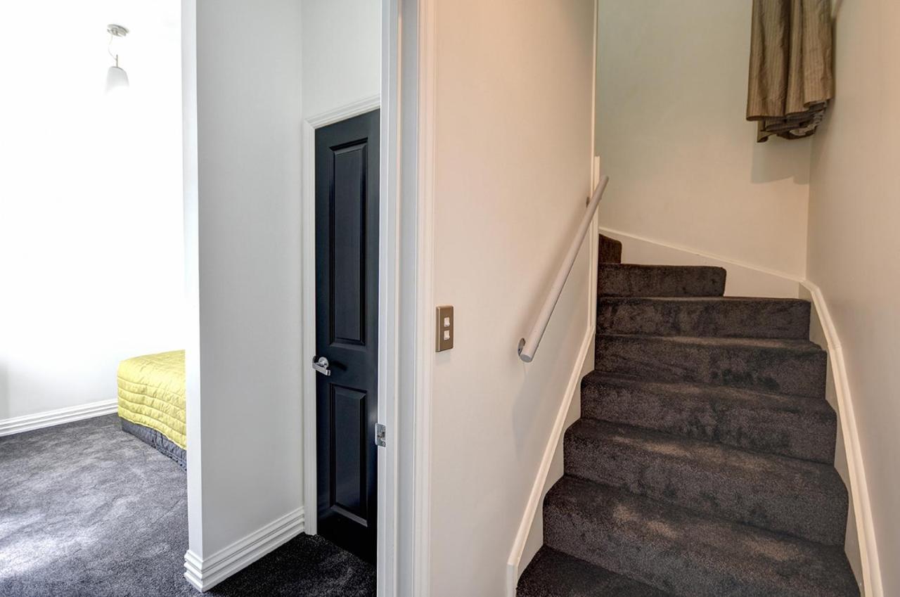 2 Bedroom Inner City Apartment