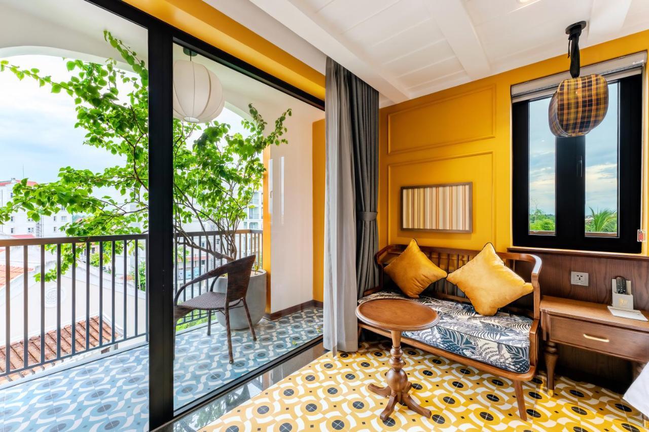 Family Connecting Room with Balcony