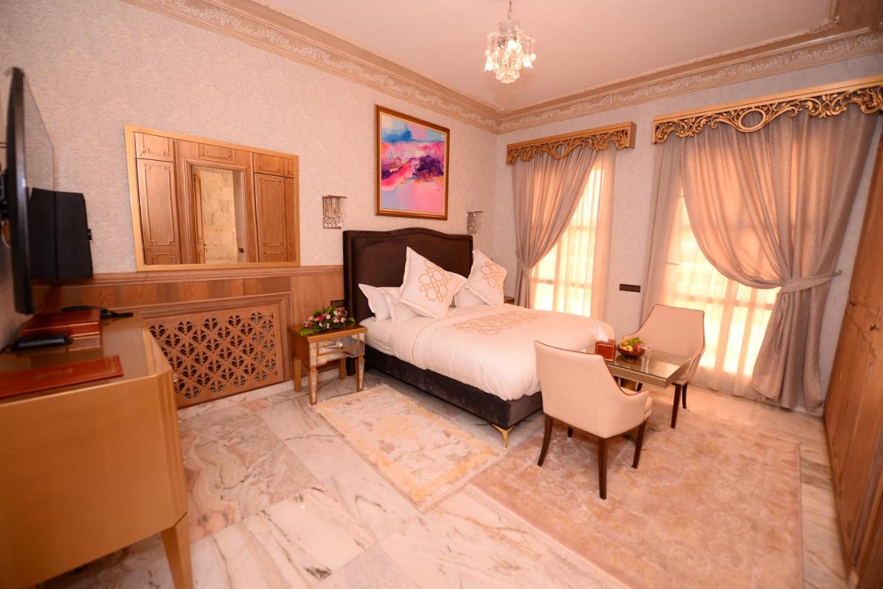King Room with Pool View
