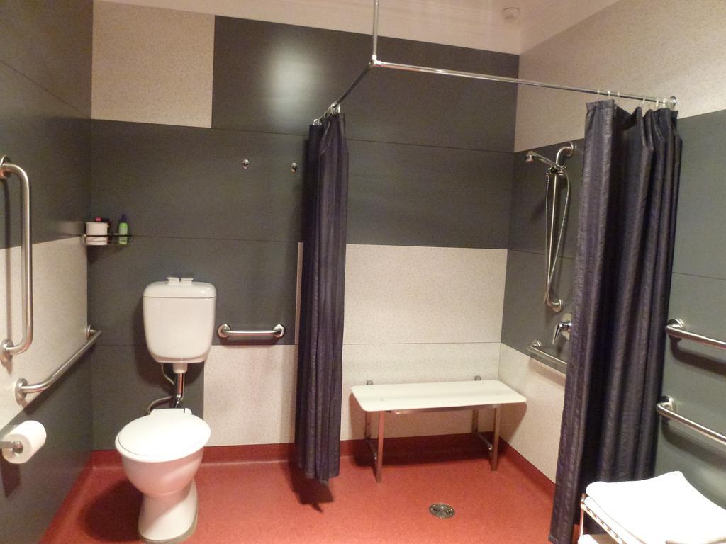 Tribal King Room,143668499:JPEG