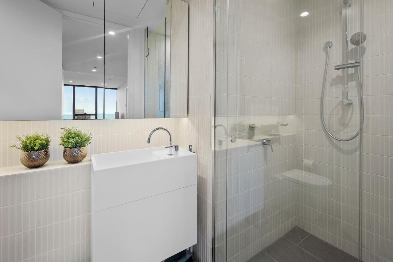 Two-Bedroom One Bathroom Apartment,1289393458:JPEG