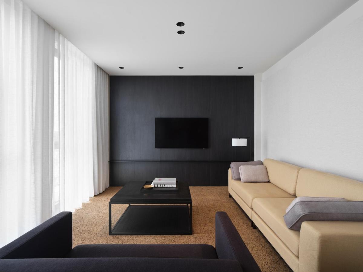 Two-Bedroom Luxury Apartment,1294856086:JPEG