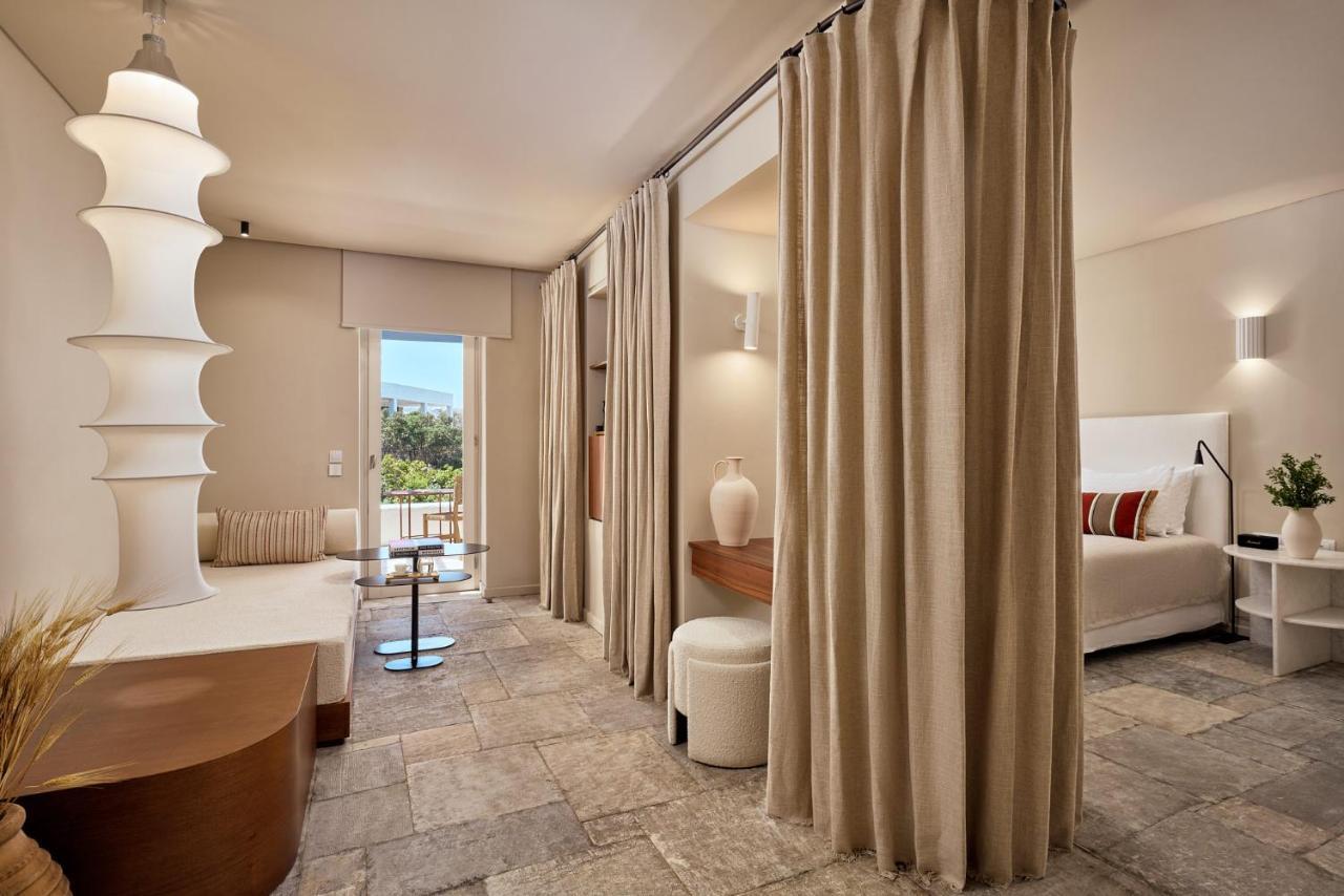 Premium Suite mit Gartenblick und eigenem Pool