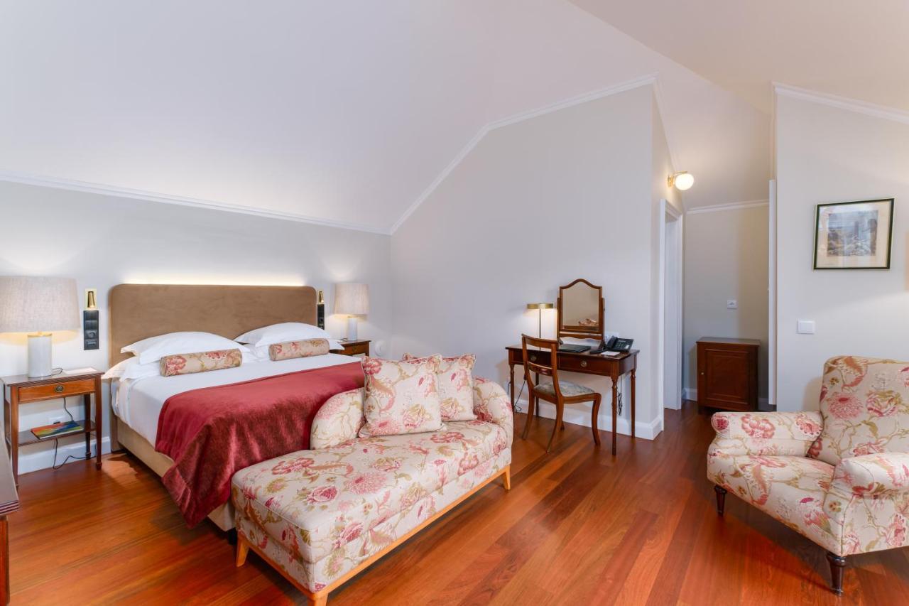 Deluxe Double Room - Main House,1295567839:JPEG