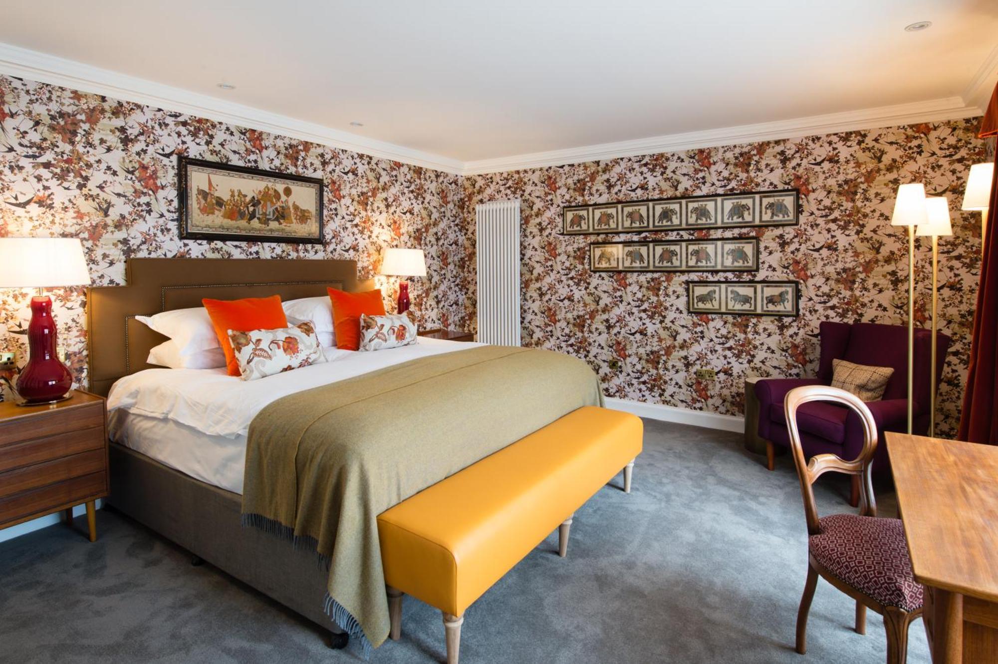 Signature Suite