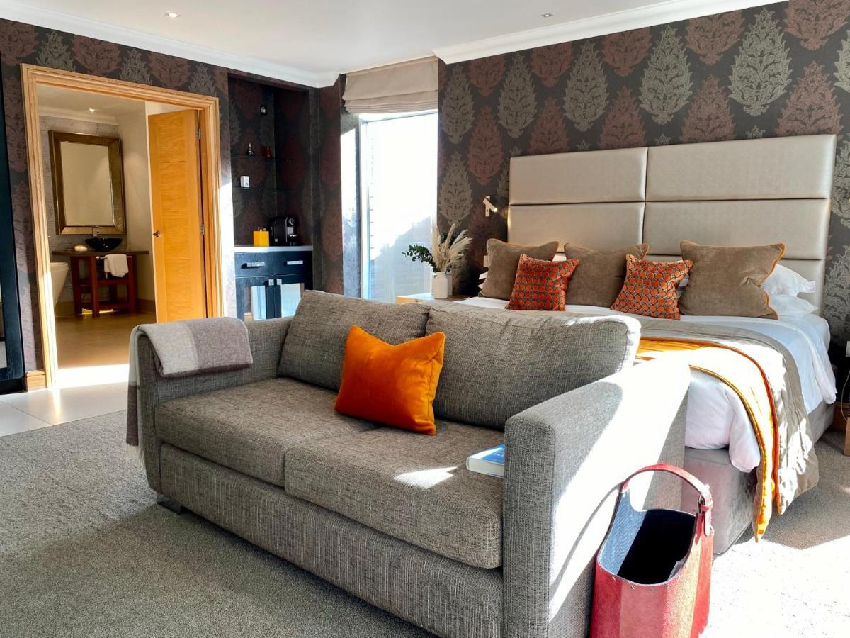 Luxury Garden Suite