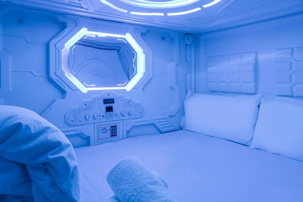 8-Bed Mixed Dormitory Room