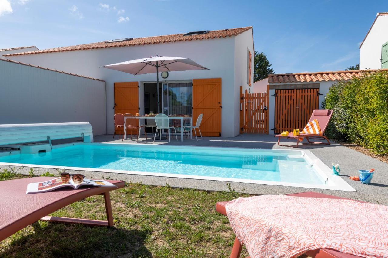 Three-Bedroom Duplex House Private Pool