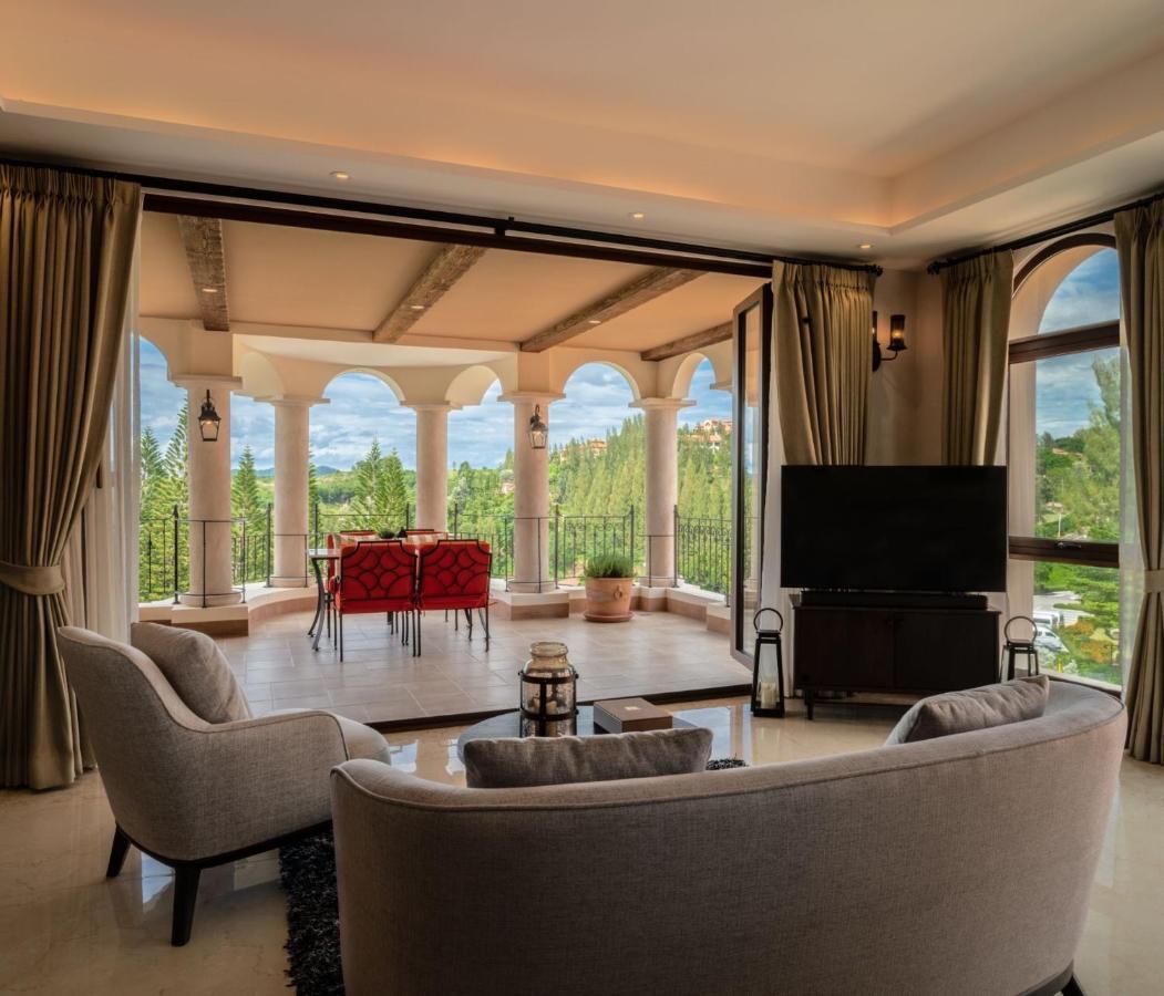 Balcony Suites,1301768422:JPEG