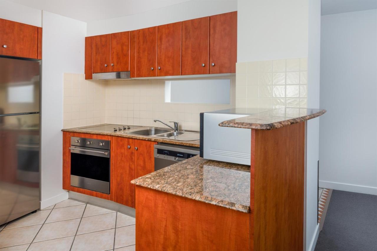 Two-Bedroom,1304650276:JPEG