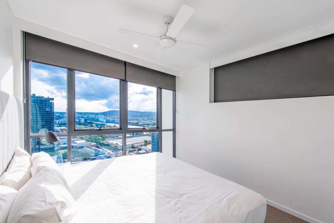 Two Bedroom One Bathroom Mountain View Apartment
