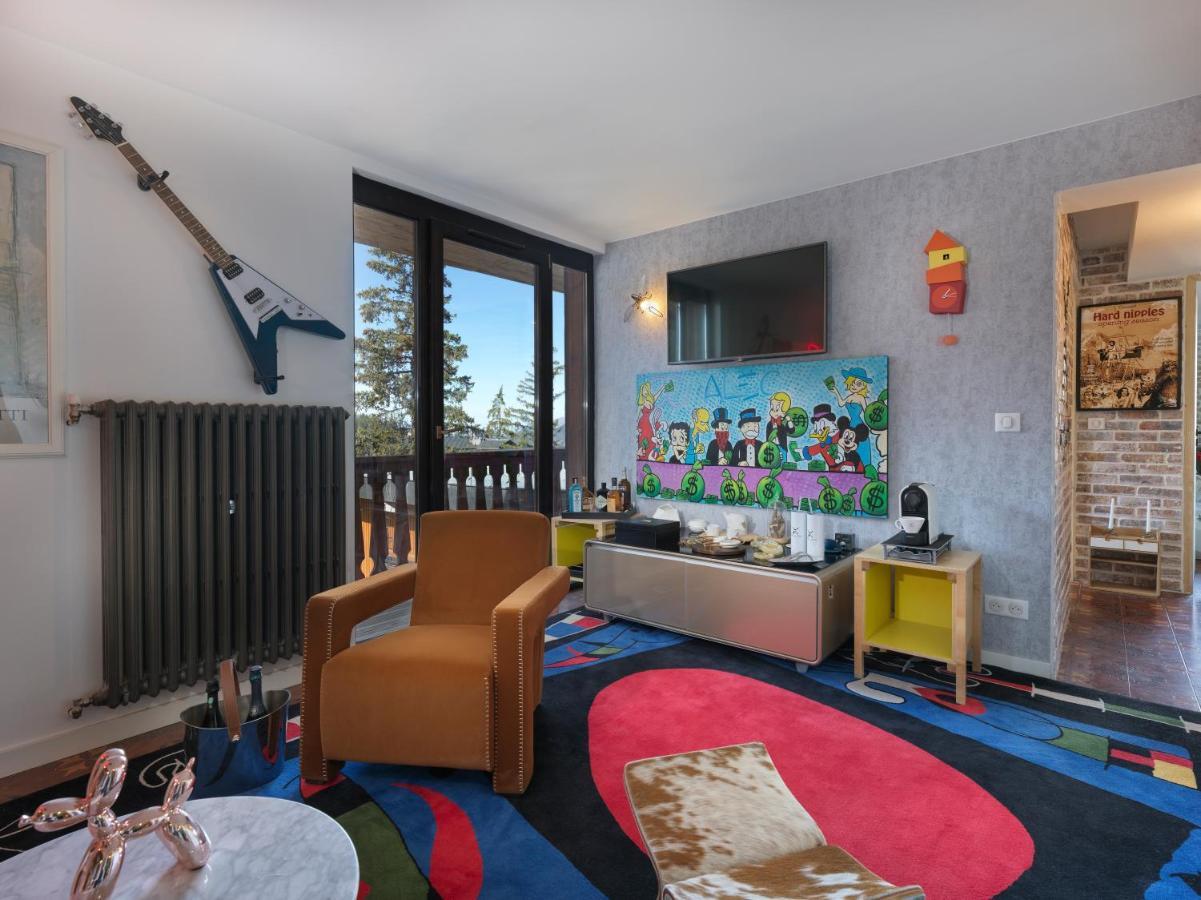 Suite 301