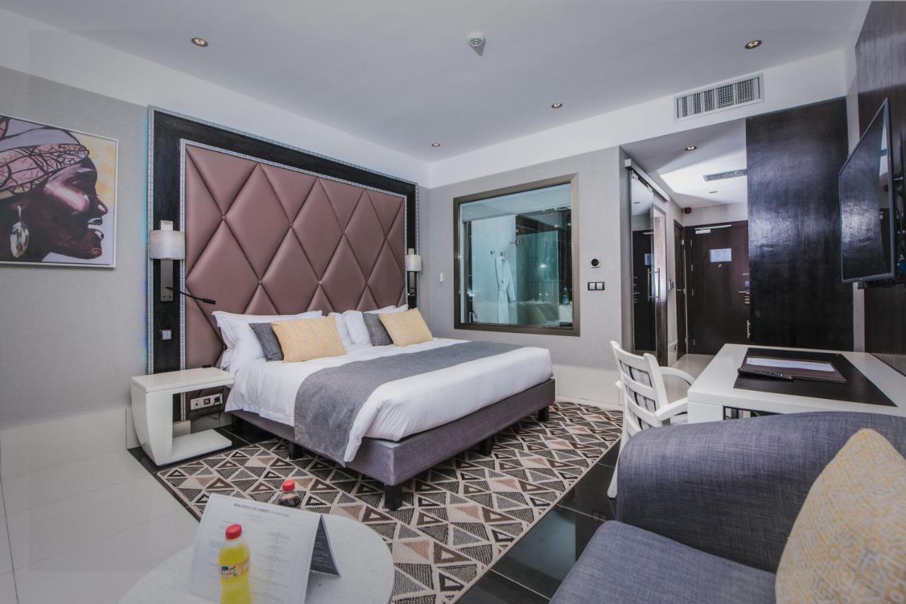 Deluxe King Room