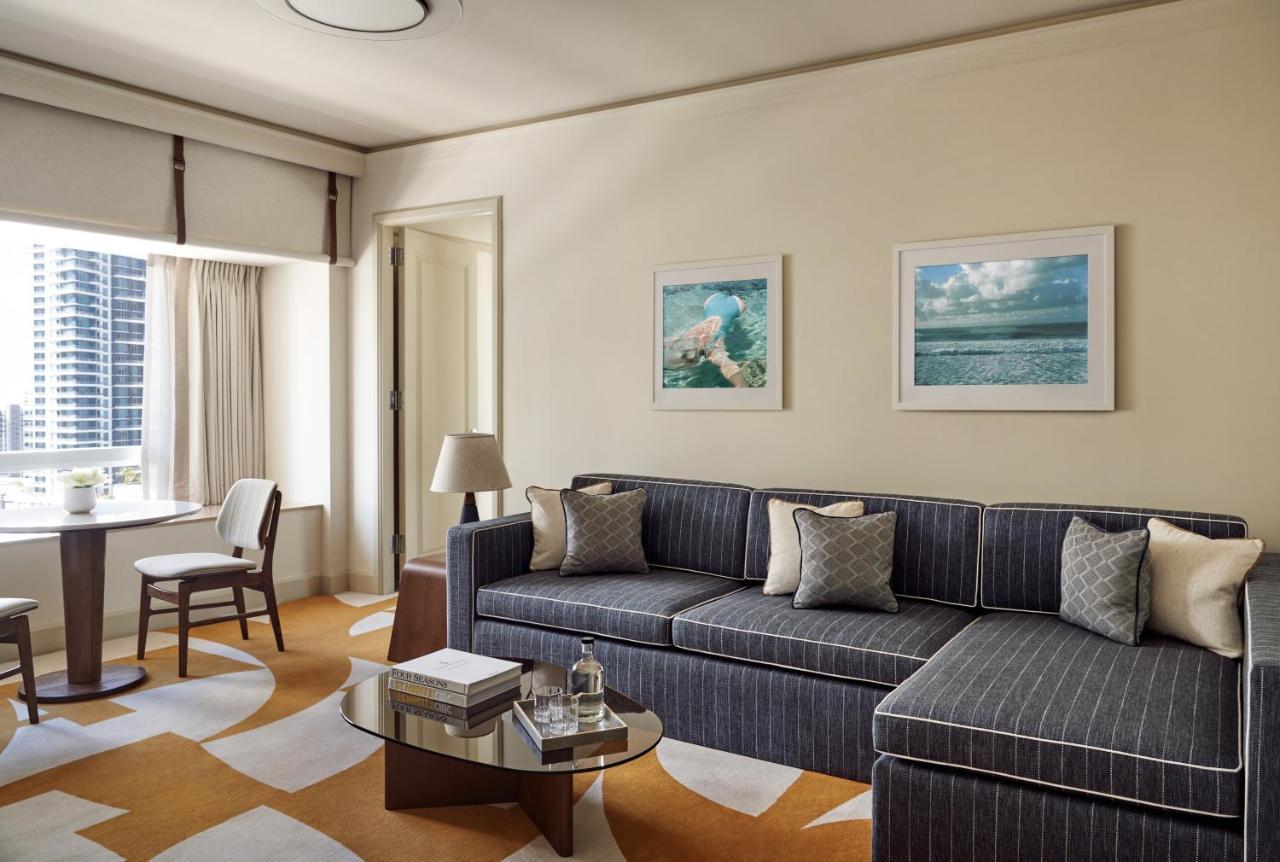 Grand Cityscape Corner Suite,1319799796:JPEG