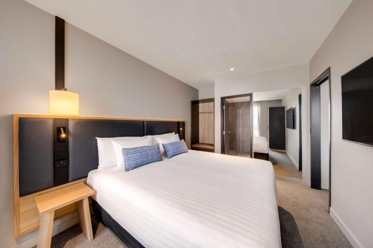 1 Bedroom Apartment Harbour View