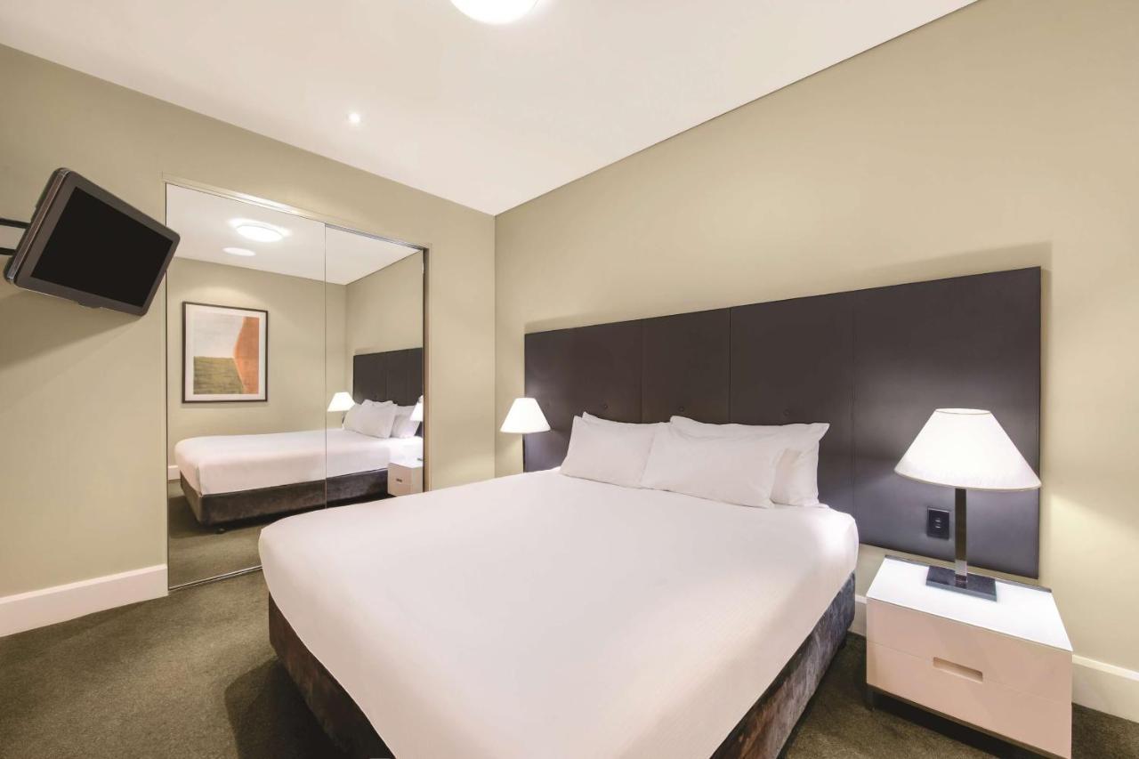 Premier One-Bedroom Apartment,1317259291:JPEG