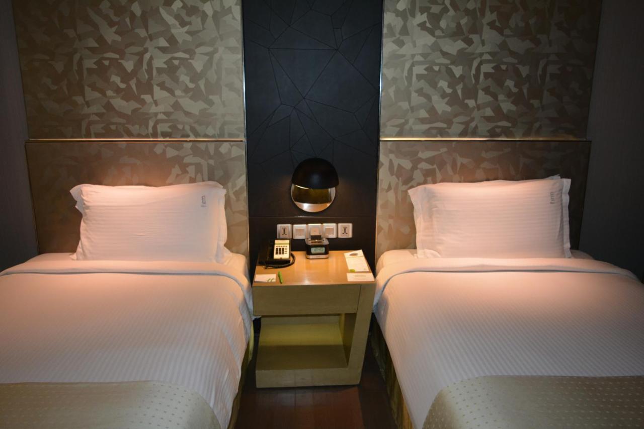 Standard King Room Disability Access