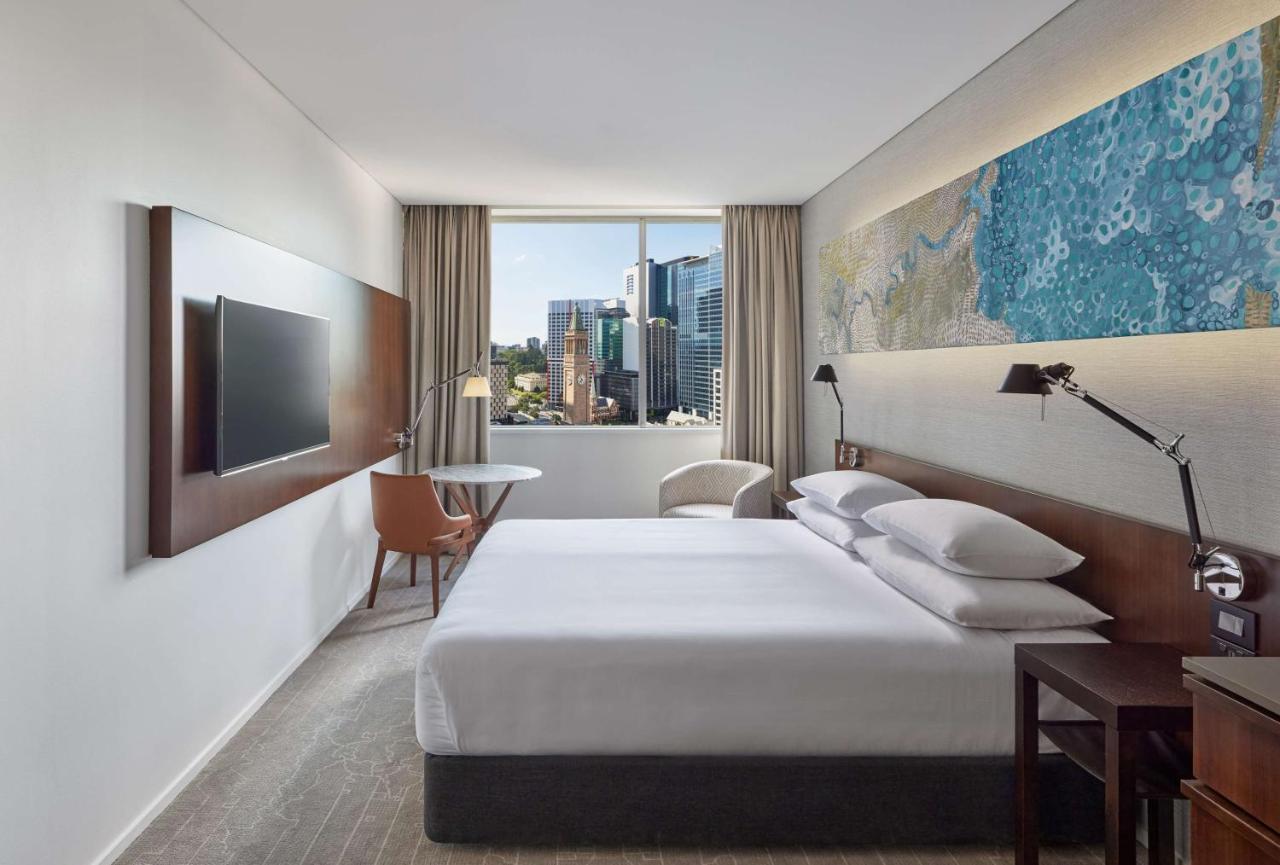 1 Queen Bed City View