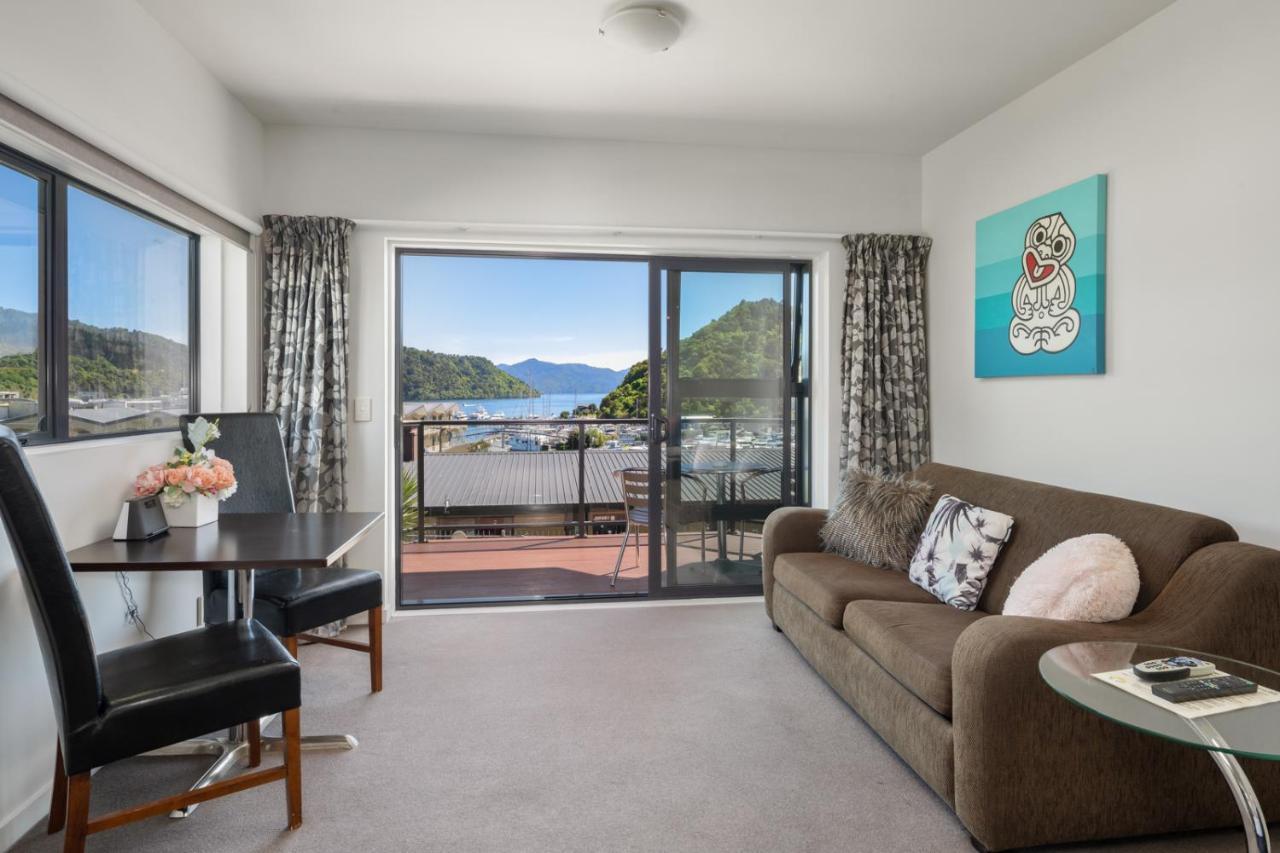 Queen Studio Sea View