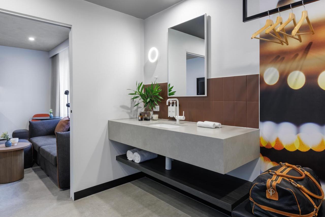 One-Bedroom Suite