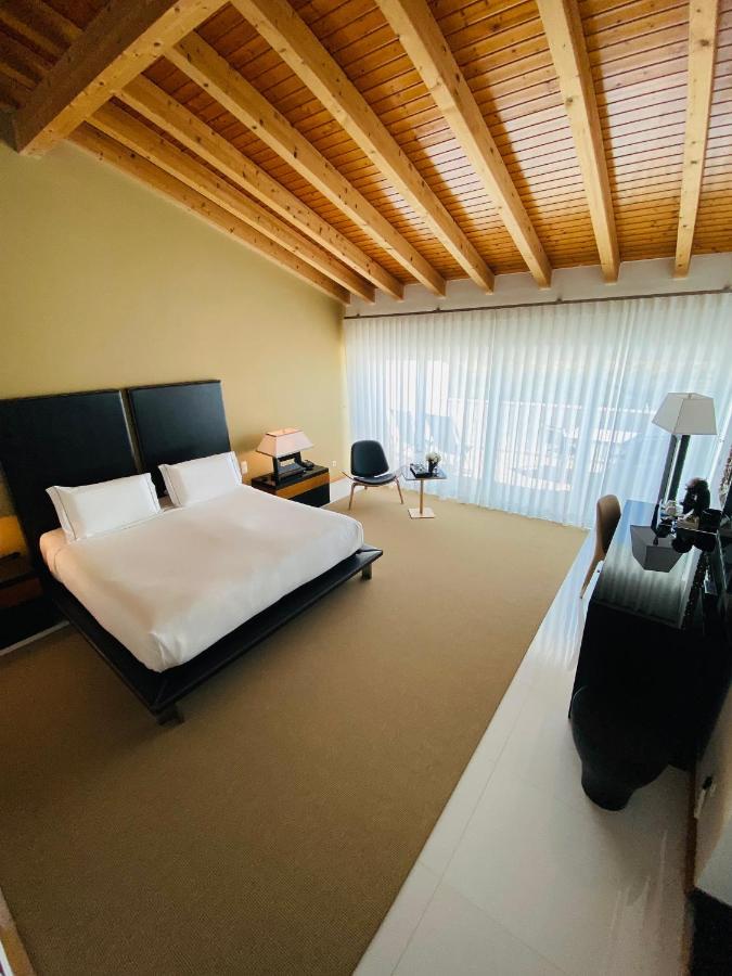 Deluxe Room,1618264079:JPEG