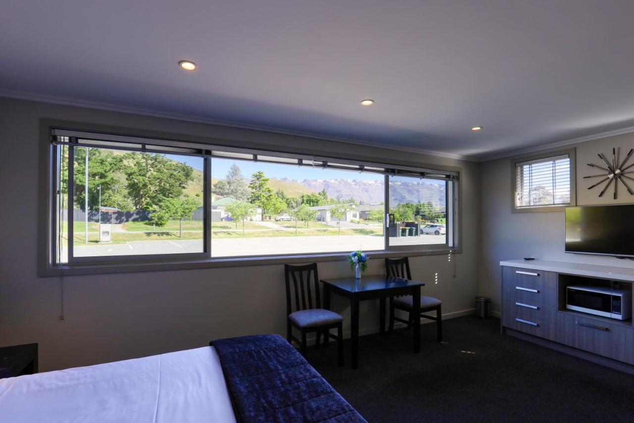 Mountain View Studio Ground Floor