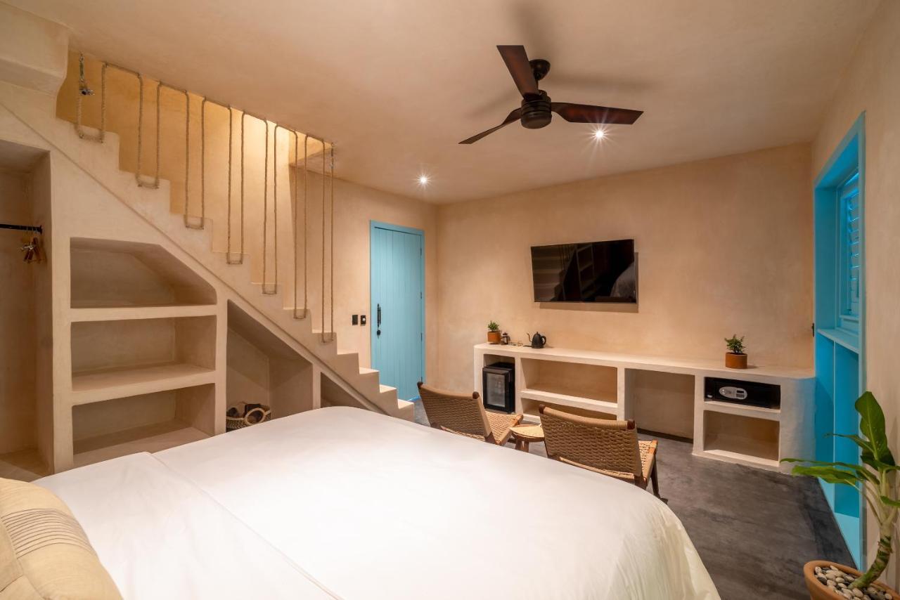 Superior King Suite