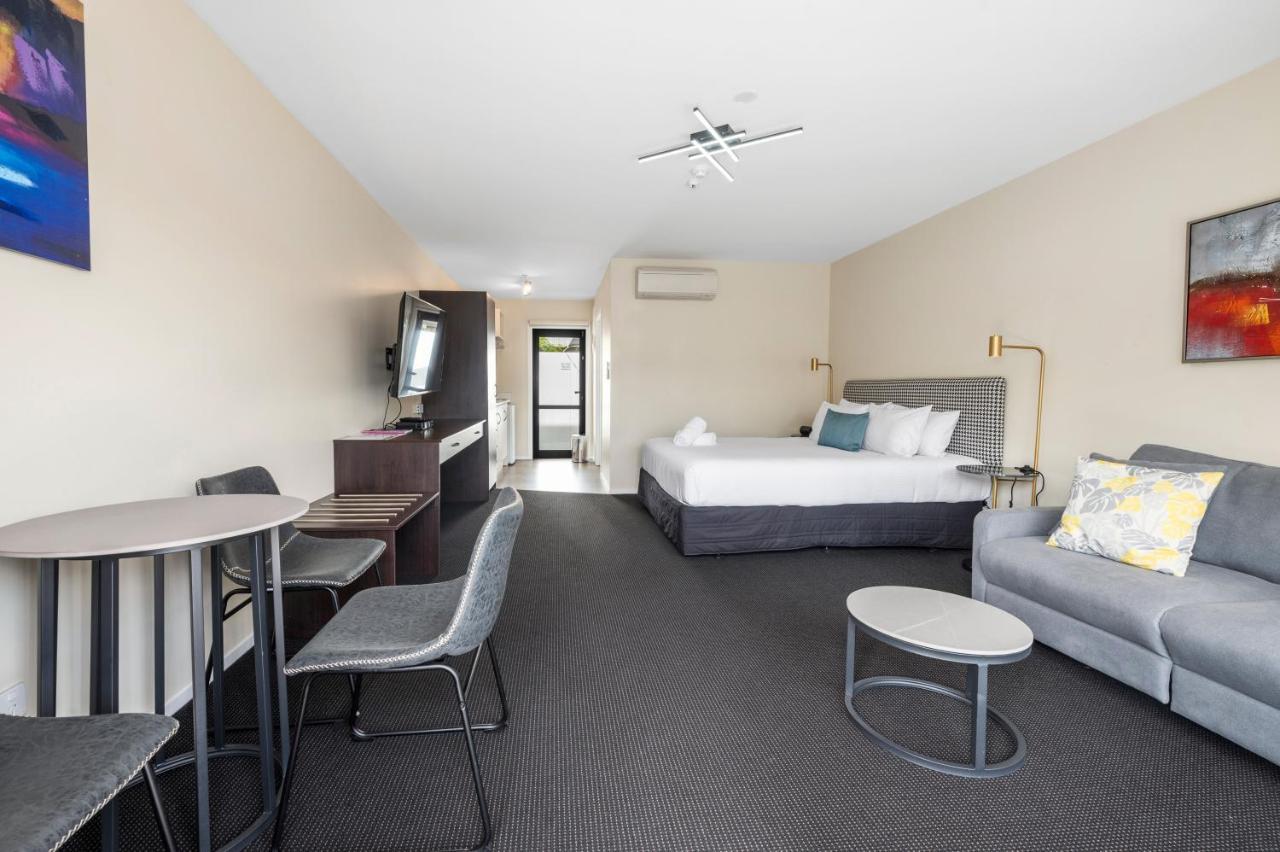 Deluxe King Studio with Spa,1330753025:JPEG