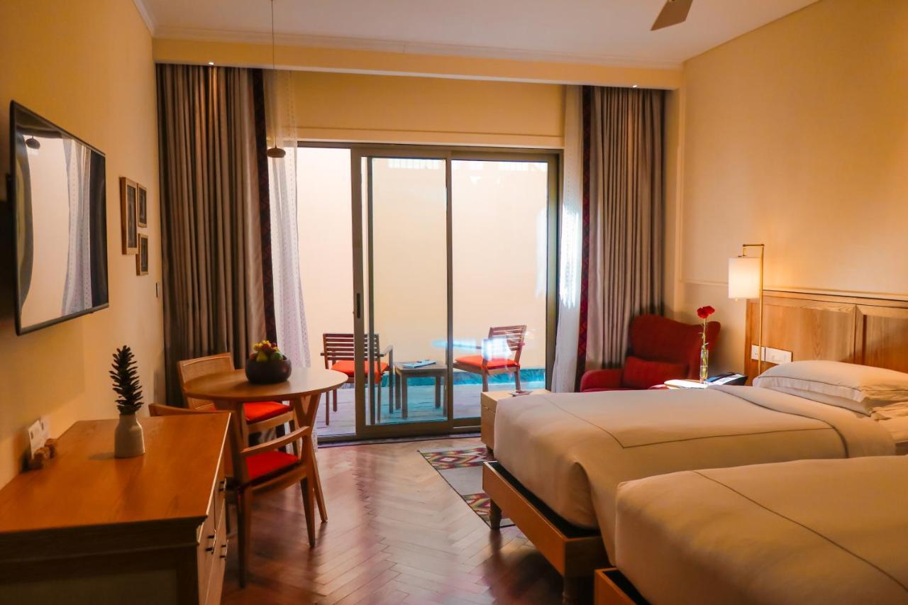 Deluxe Room Courtyard View Twin Bed